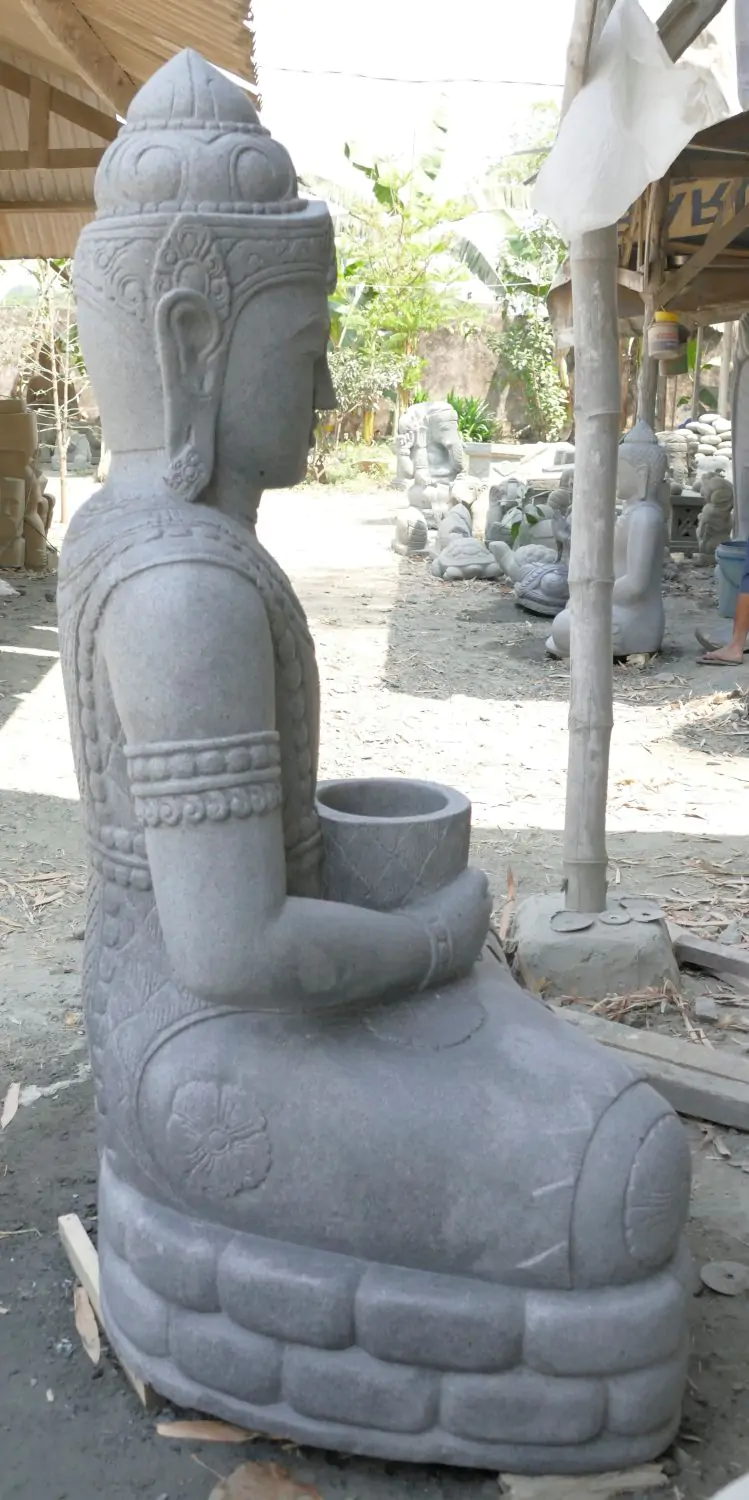  Product image 5 of the product “Seated Buddha in Thai style made of Riverstone, Holds a vessel in his hands, H. 154cm. ”